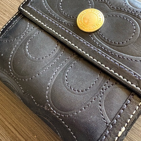 Coach Hampton Stitched Embossed TriFold Wallet Black Brass 2007 - Picture 5 of 14